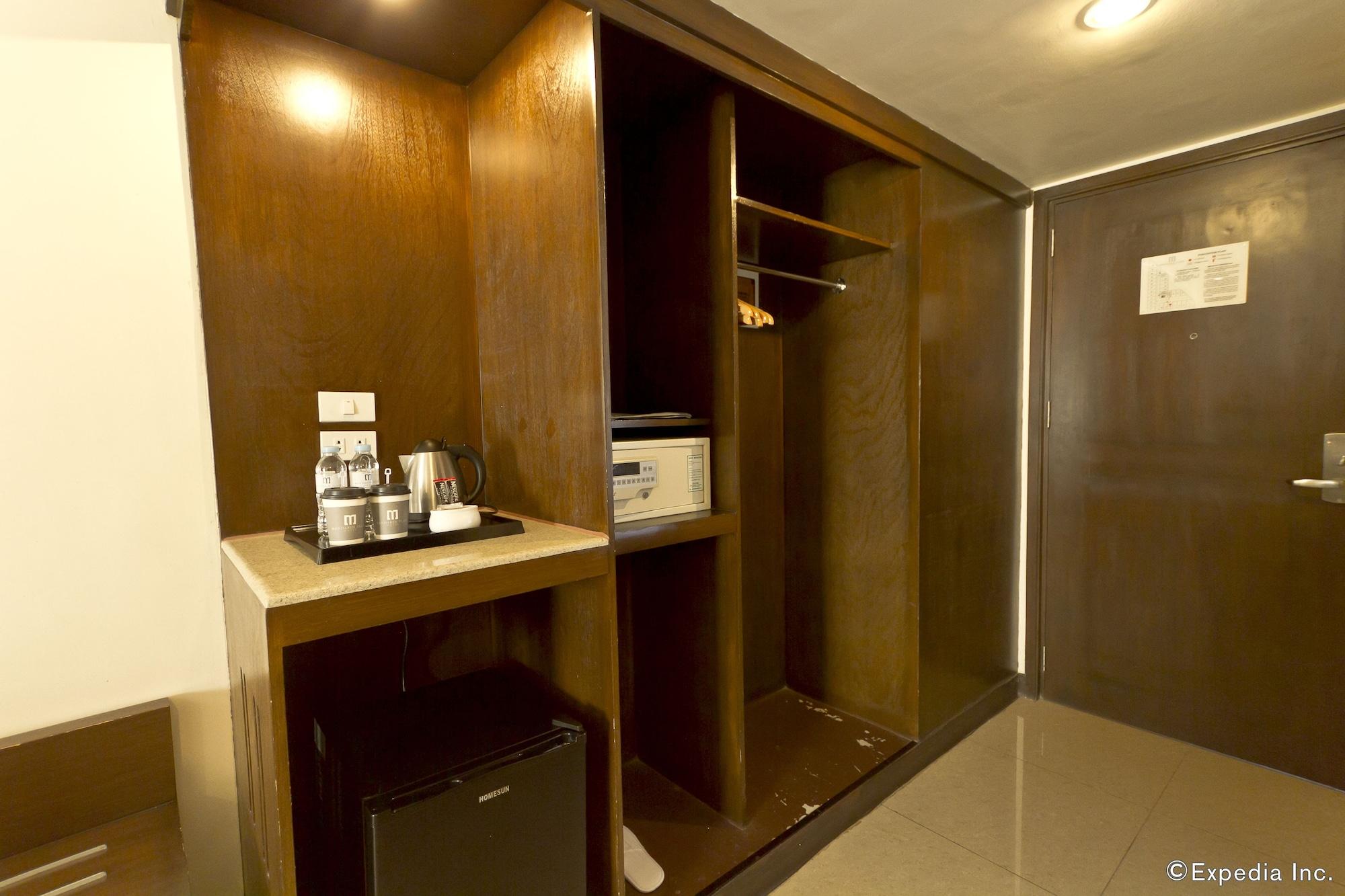 Mandarin Plaza Hotel Cebu Extérieur photo