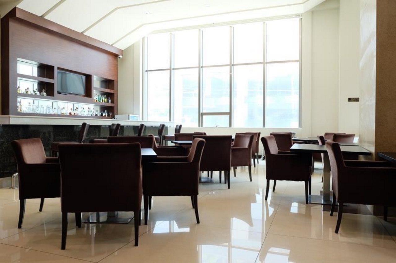 Mandarin Plaza Hotel Cebu Extérieur photo