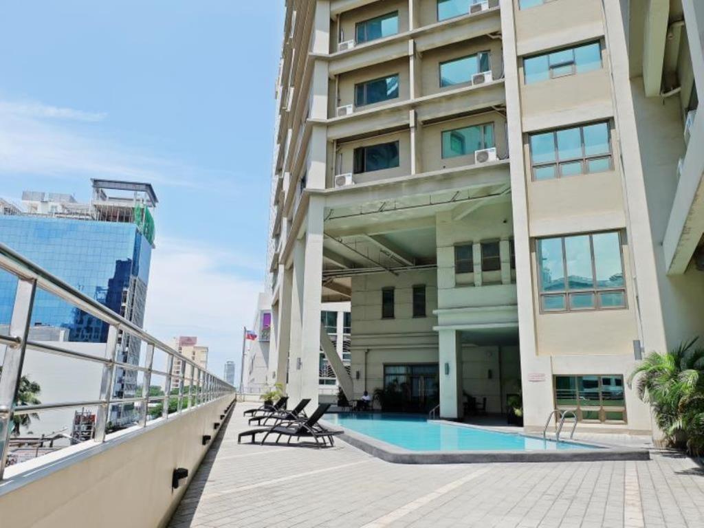 Mandarin Plaza Hotel Cebu Extérieur photo