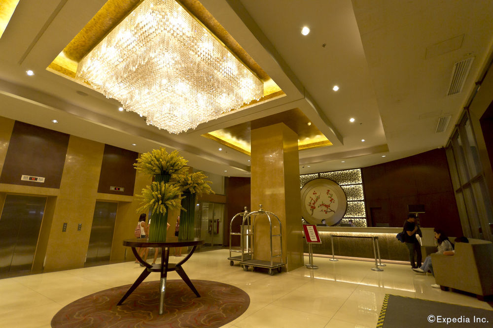 Mandarin Plaza Hotel Cebu Extérieur photo